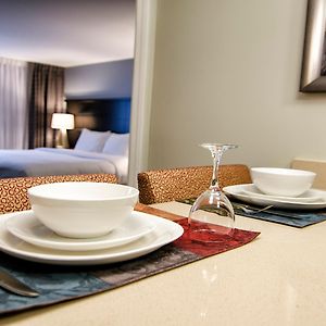 One-Bedroom King Suite Tub Mobility Accessible